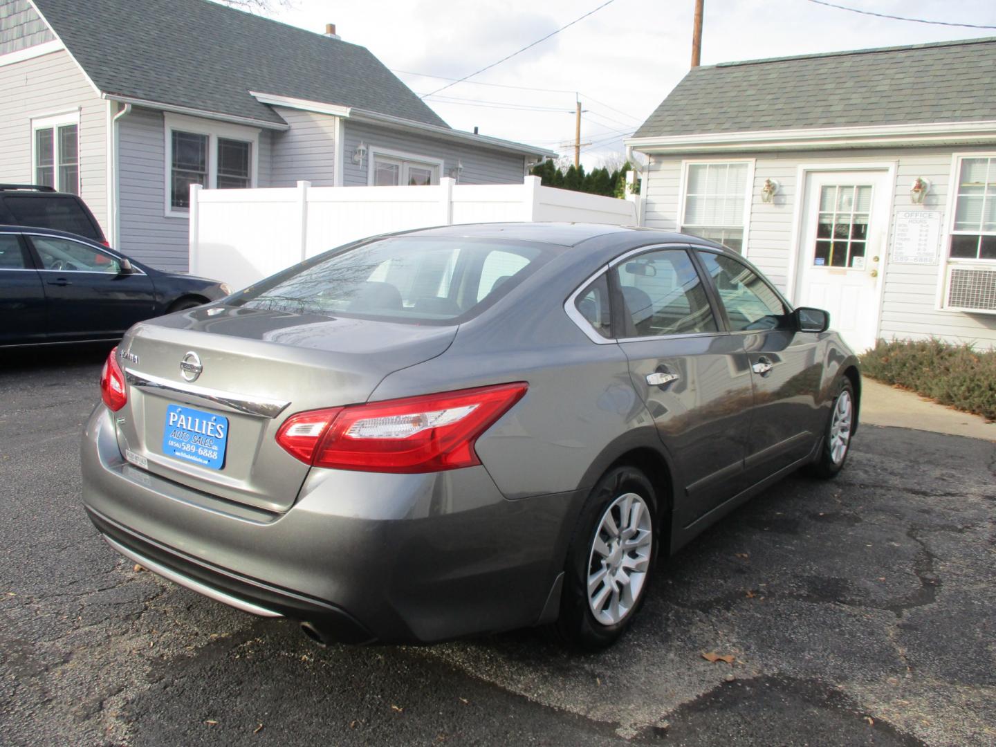 2016 GRAY Nissan Altima (1N4AL3AP7GC) , AUTOMATIC transmission, located at 540a Delsea Drive, Sewell, NJ, 08080, (856) 589-6888, 39.752560, -75.111206 - Photo#6